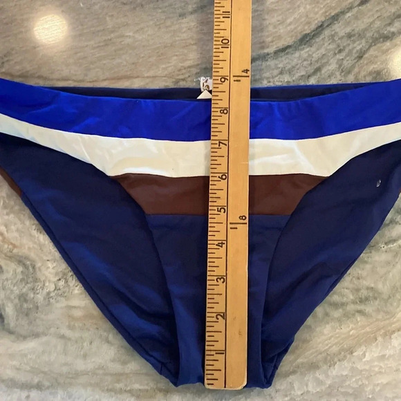 Becca navy striped bikini bottom size medium - Picture 7 of 12